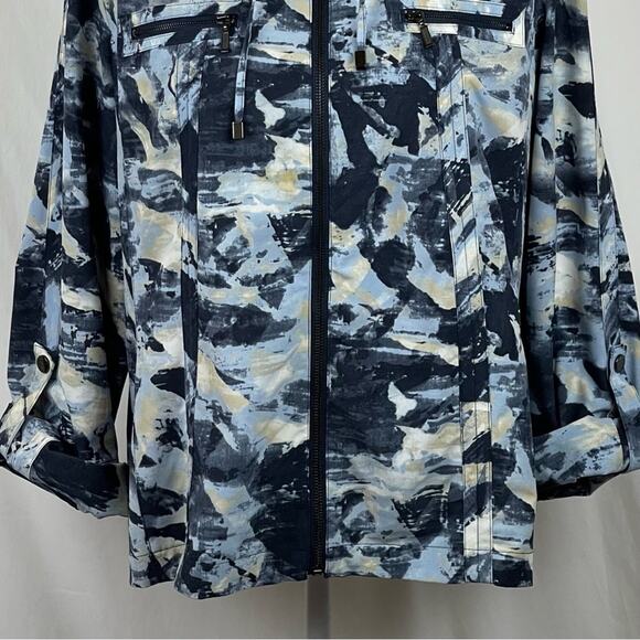 Chico’s Navy, White, Blue and Tan Print GorpCore Jacket NWOT Size 12 - Picture 3 of 12